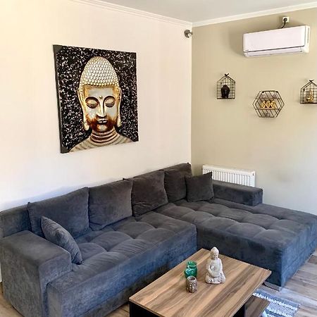 Leo'S City Apartment Лефкада Екстериор снимка