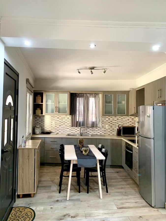 Leo'S City Apartment Лефкада Екстериор снимка